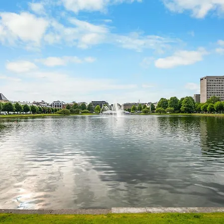 I Short Walk To Sights Leilighet Bergen